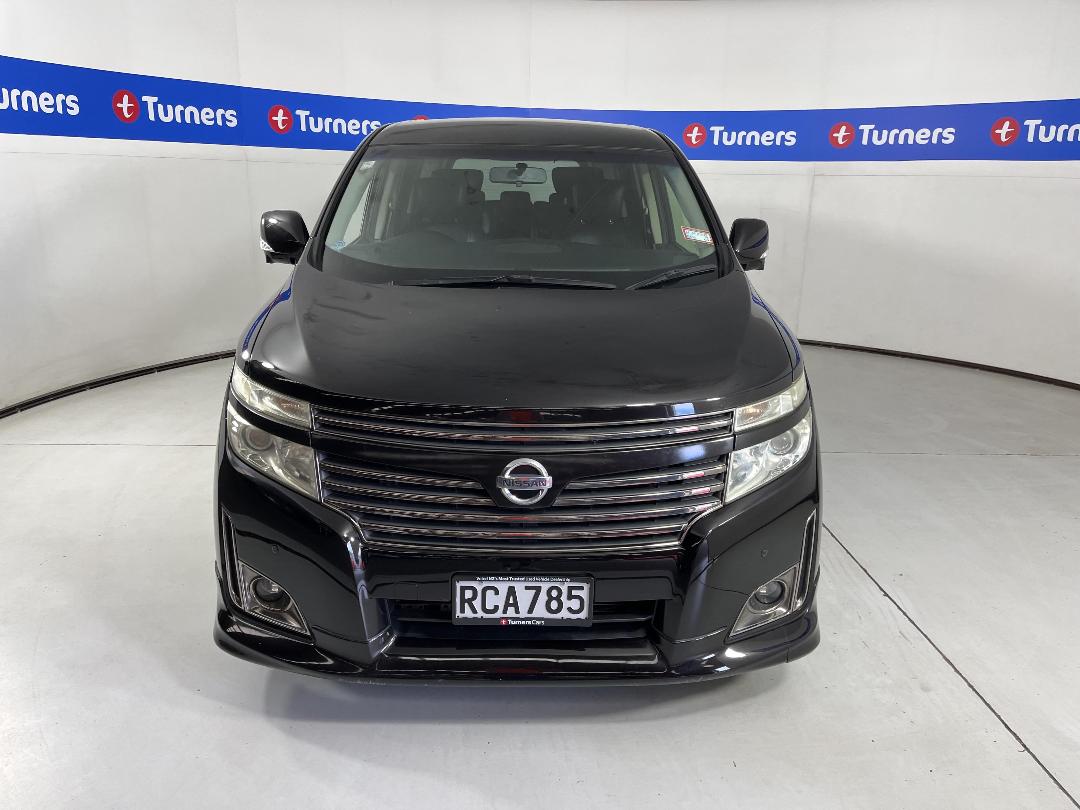 Photo '2' of Nissan Elgrand