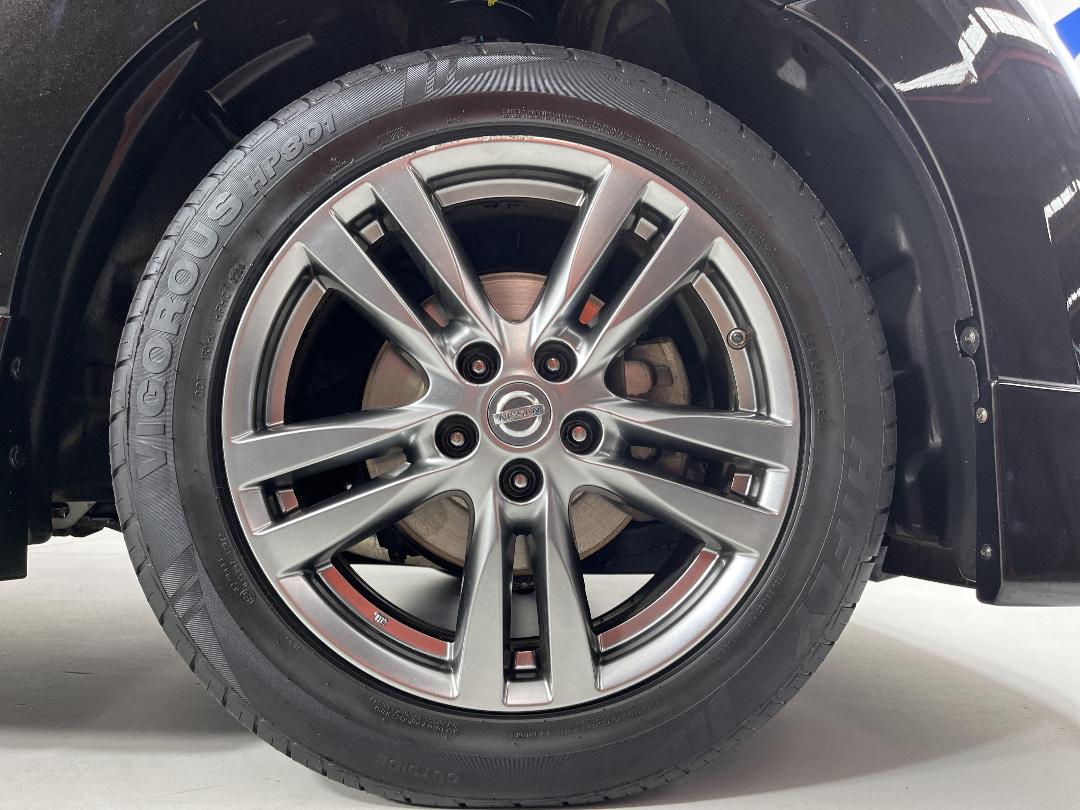 Photo '9' of Nissan Elgrand