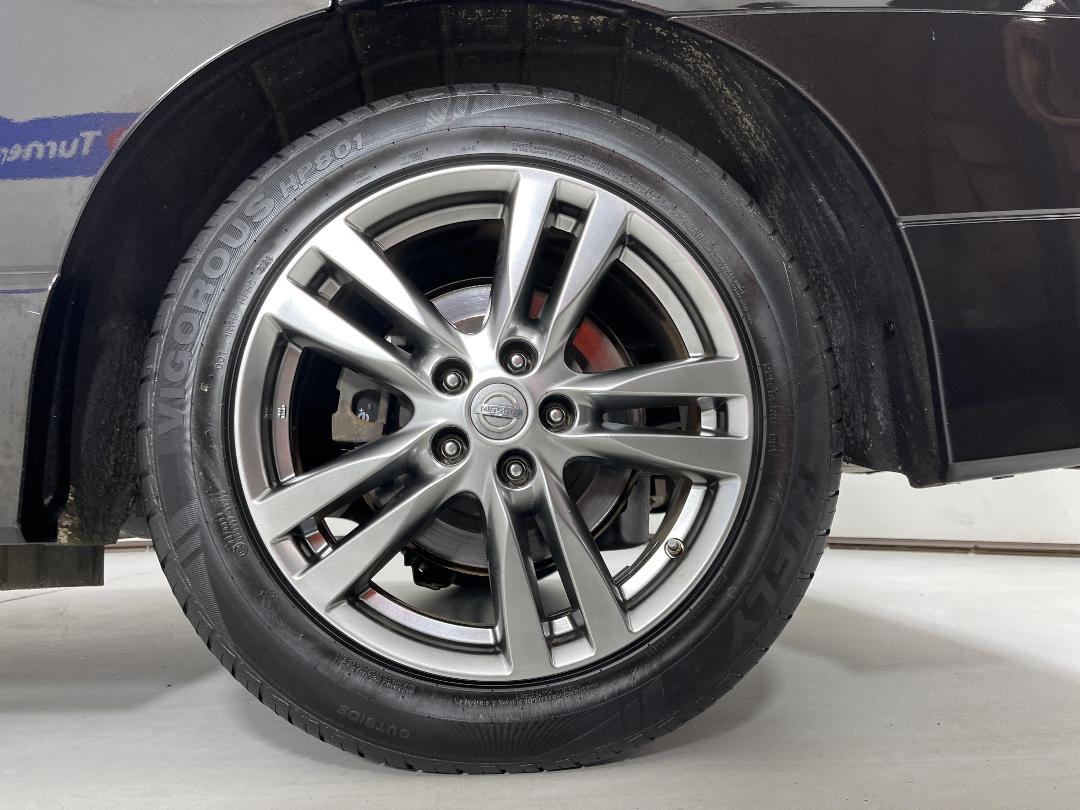 Photo '11' of Nissan Elgrand