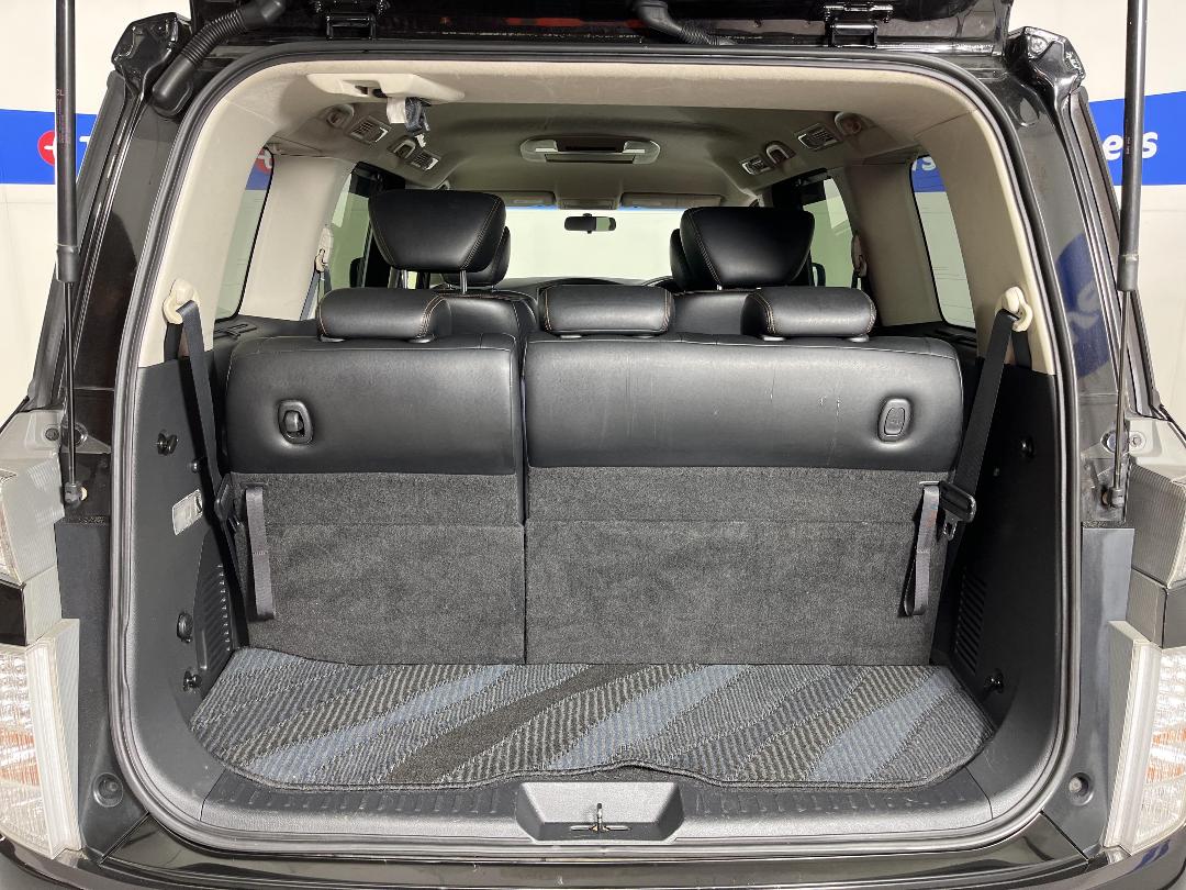 Photo '14' of Nissan Elgrand