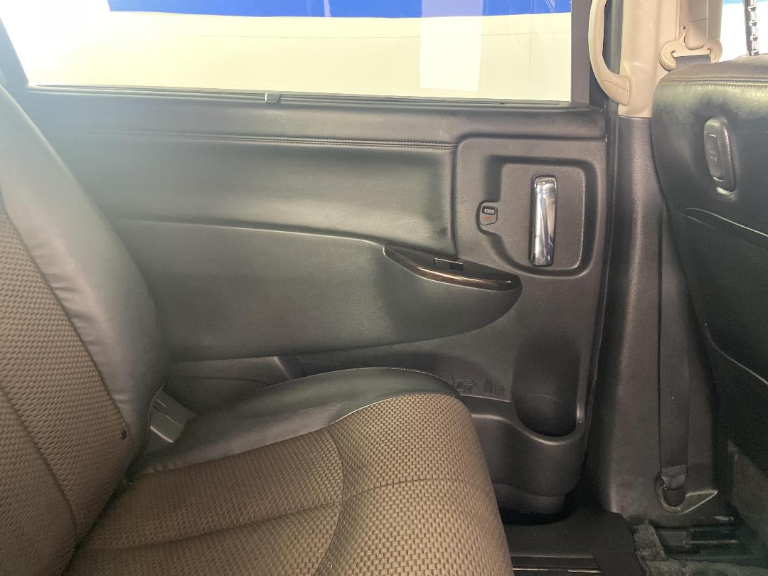 Photo '19' of Nissan Elgrand Photo '19' of Nissan Elgrand