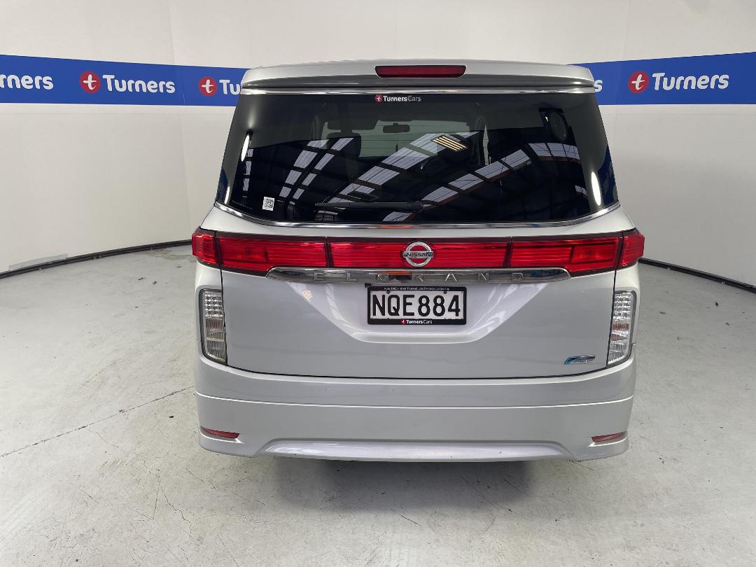 Photo '6' of Nissan Elgrand