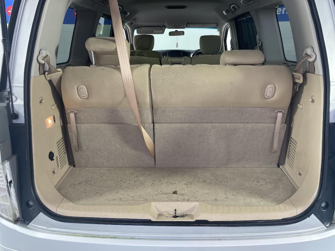 Photo '14' of Nissan Elgrand