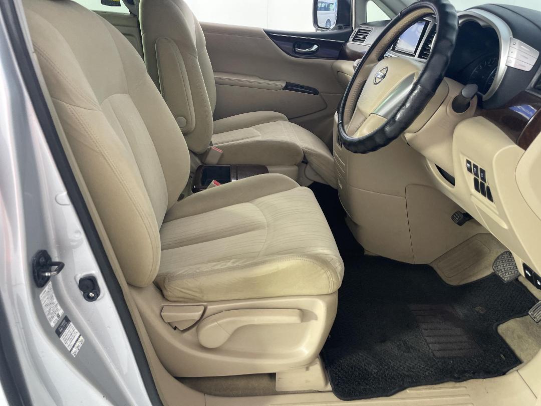 Photo '16' of Nissan Elgrand