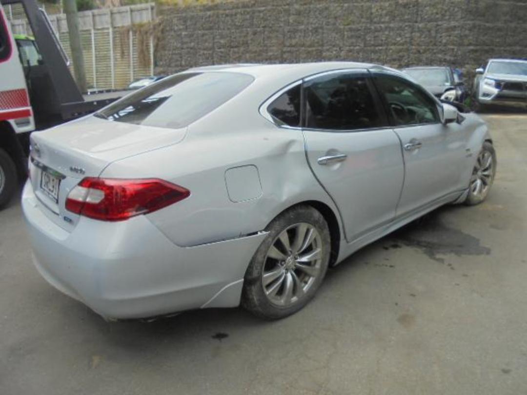 Photo '2' of Nissan Fuga