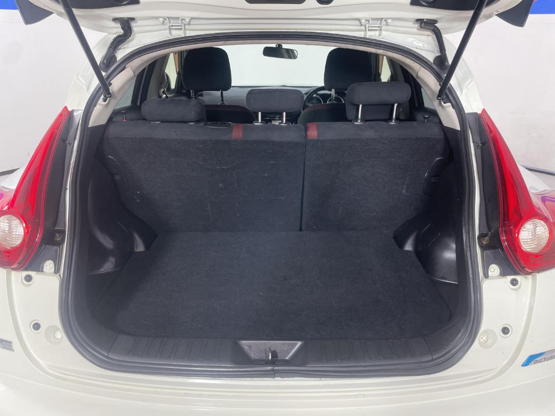 Photo '14' of Nissan Juke Photo '14' of Nissan Juke