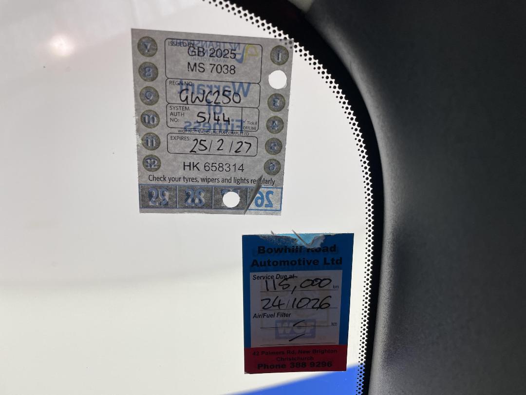 Photo '24' of Nissan Juke Photo '24' of Nissan Juke