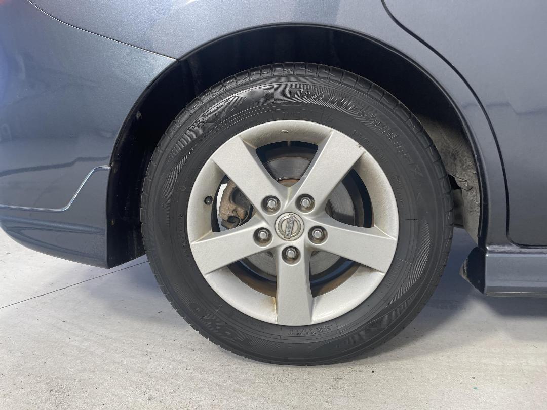 Photo '12' of Nissan Lafesta