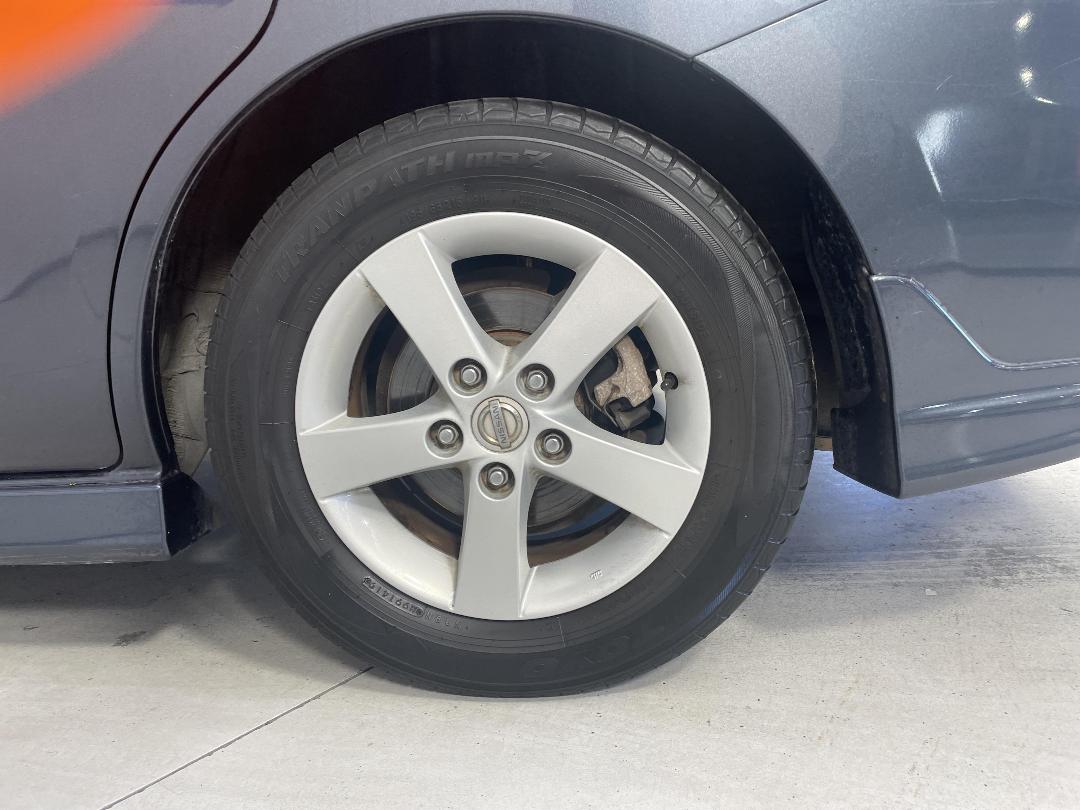 Photo '11' of Nissan Lafesta