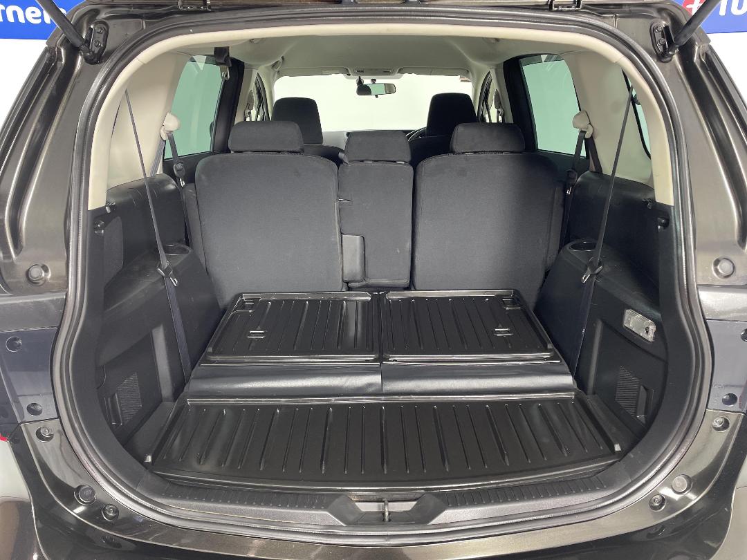 Photo '14' of Nissan Lafesta