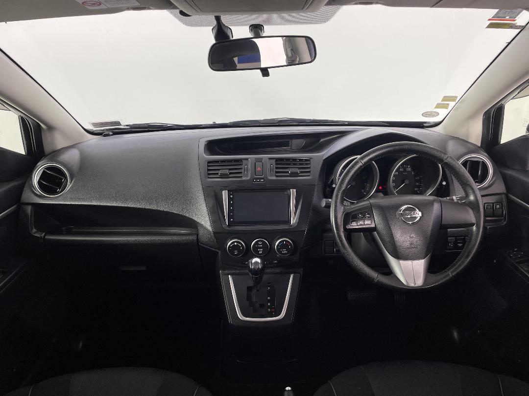 Photo '17' of Nissan Lafesta