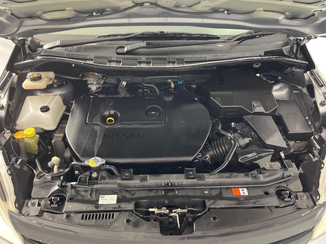 Photo '13' of Nissan Lafesta Photo '13' of Nissan Lafesta