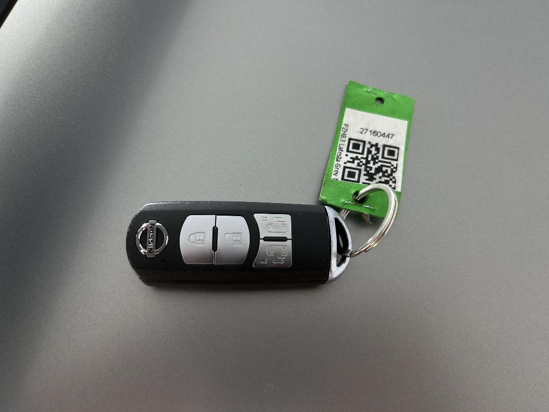 Photo '22' of Nissan Lafesta Photo '22' of Nissan Lafesta