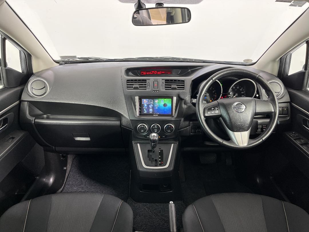 Photo '17' of Nissan Lafesta Photo '17' of Nissan Lafesta