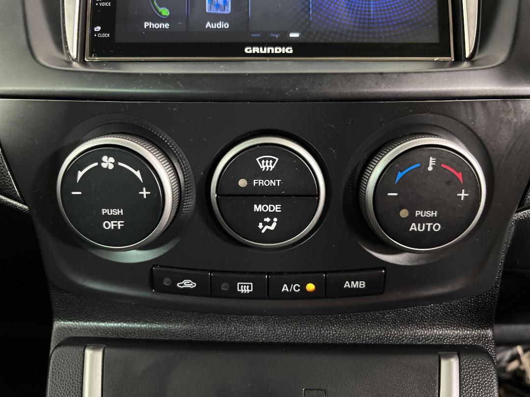 Photo '26' of Nissan Lafesta Photo '26' of Nissan Lafesta