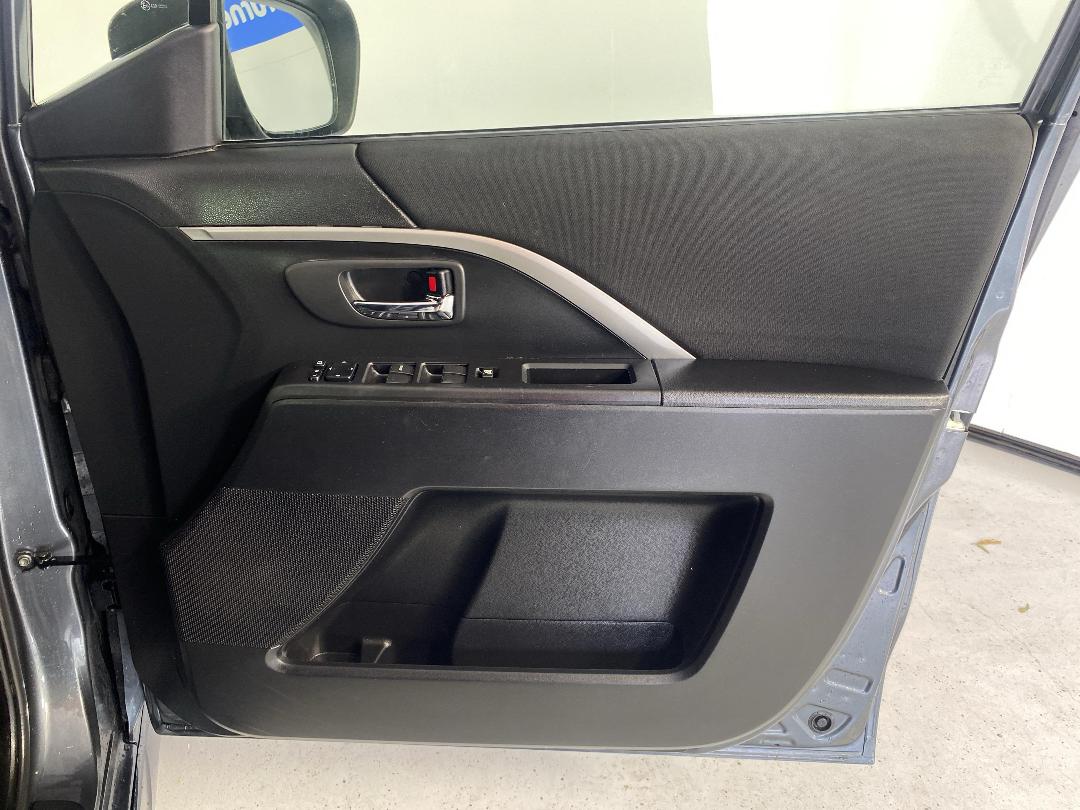 Photo '15' of Nissan Lafesta