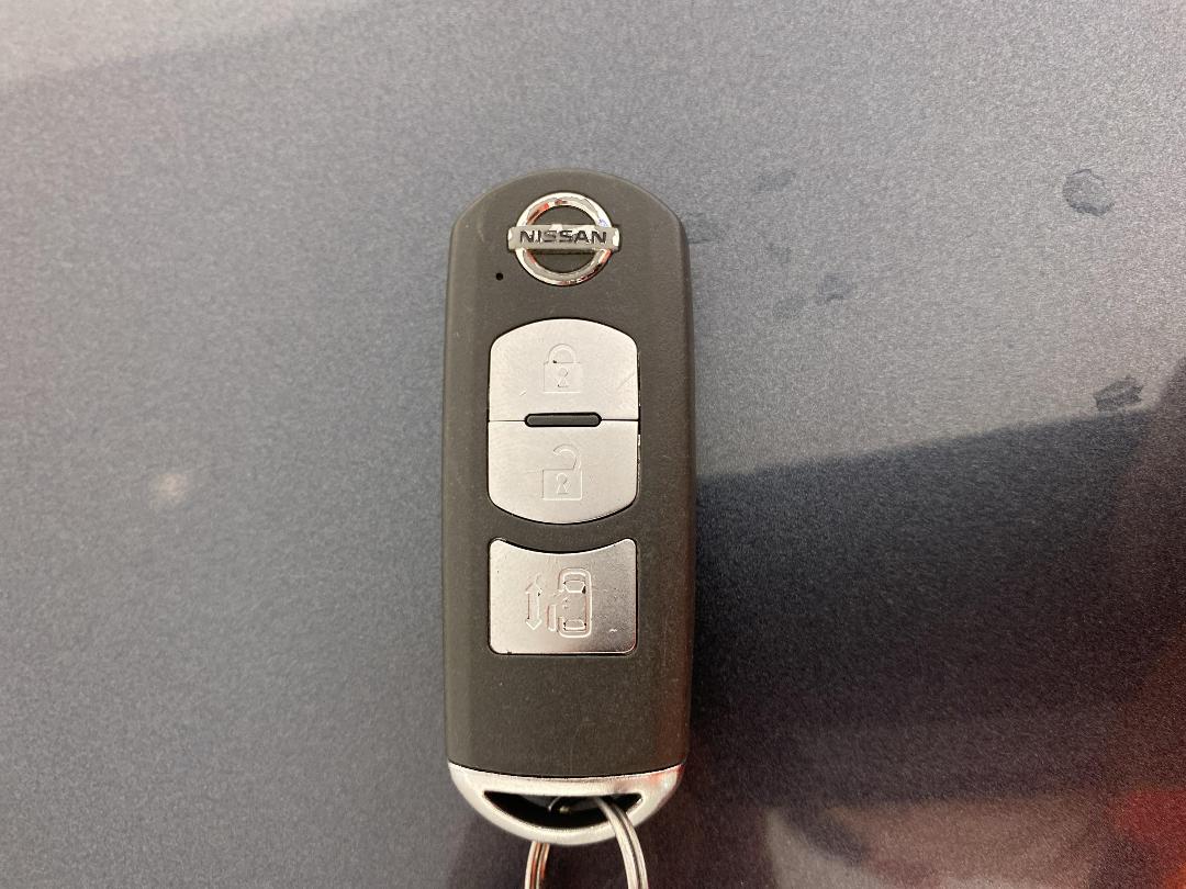 Photo '22' of Nissan Lafesta