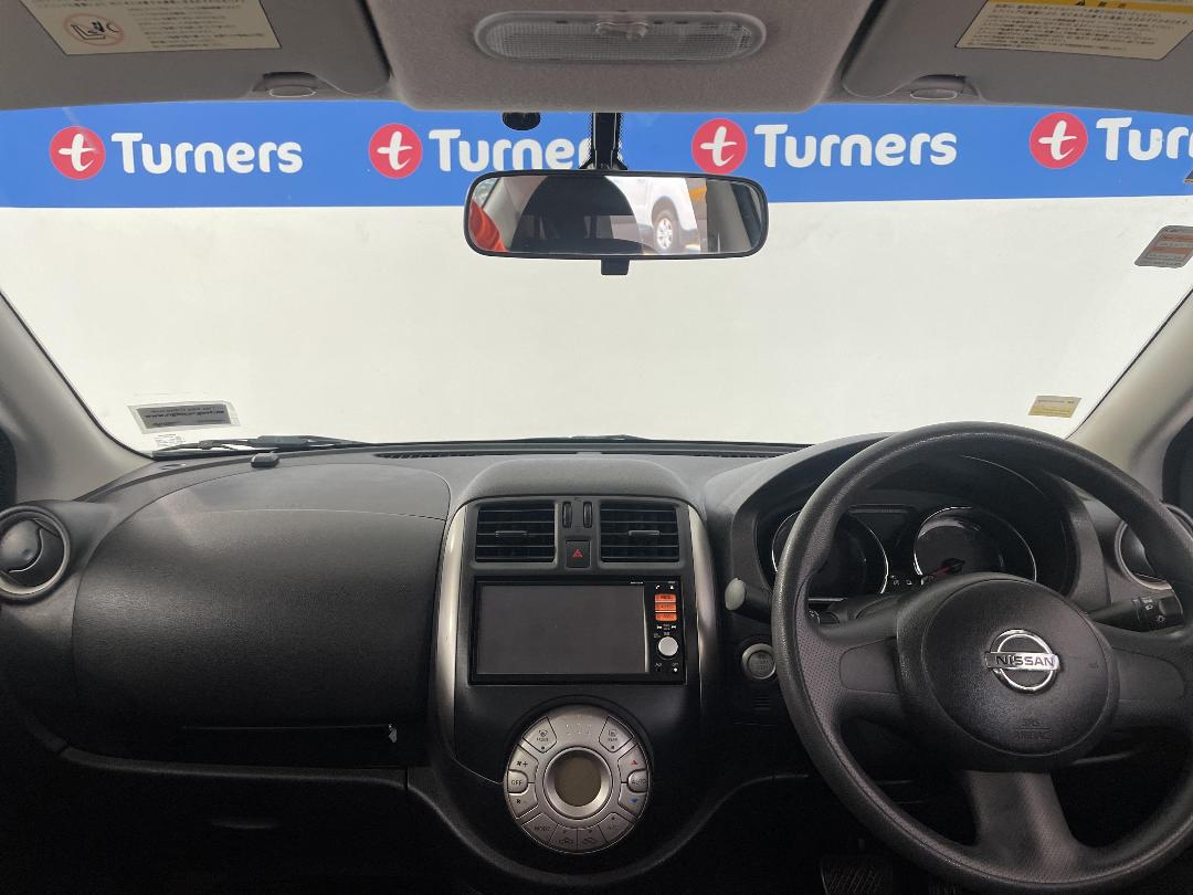 Photo '17' of Nissan Latio Photo '17' of Nissan Latio