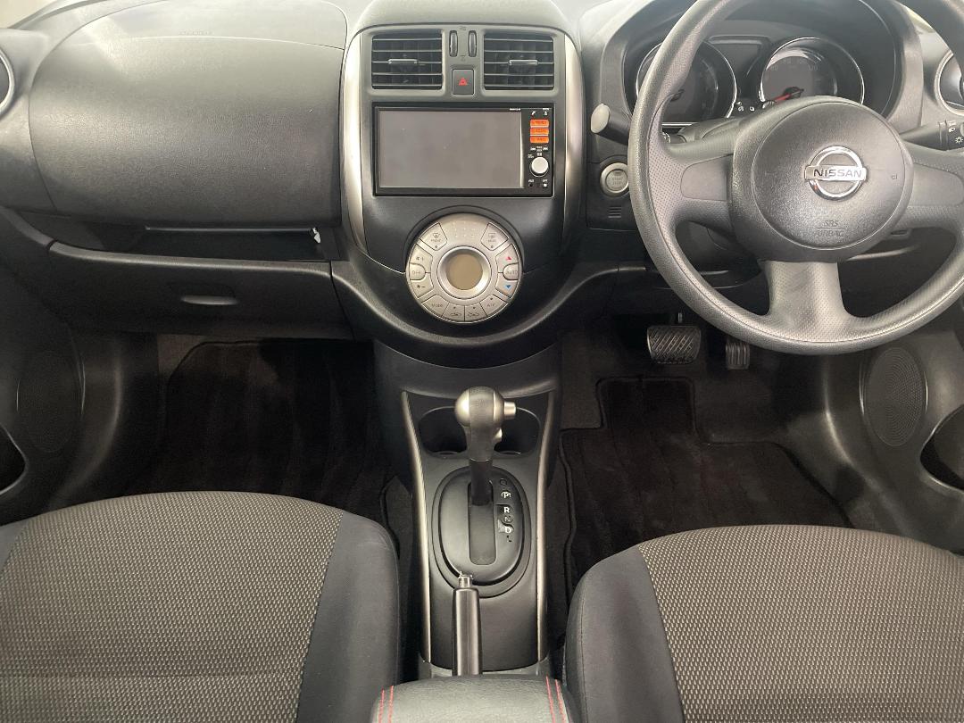 Photo '18' of Nissan Latio Photo '18' of Nissan Latio