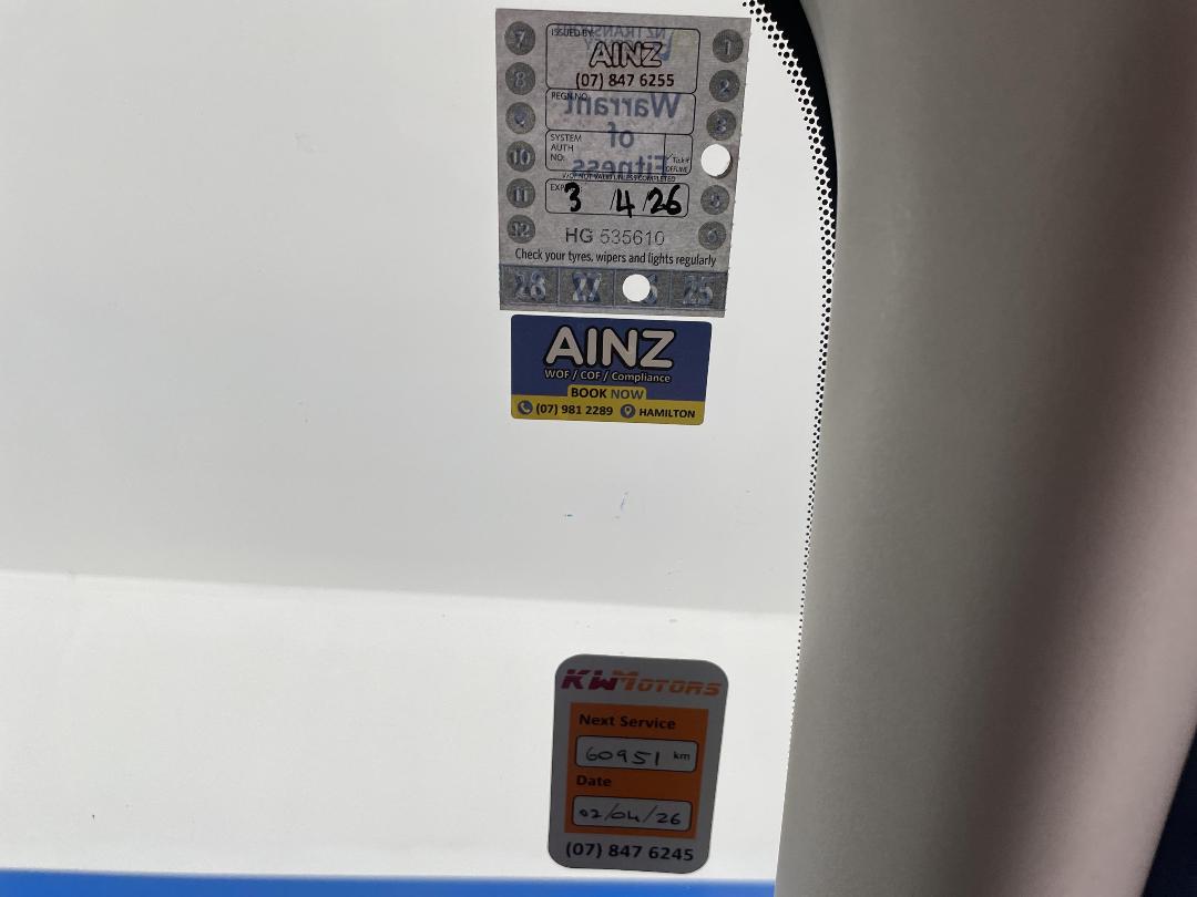 Photo '32' of Nissan Latio Photo '32' of Nissan Latio