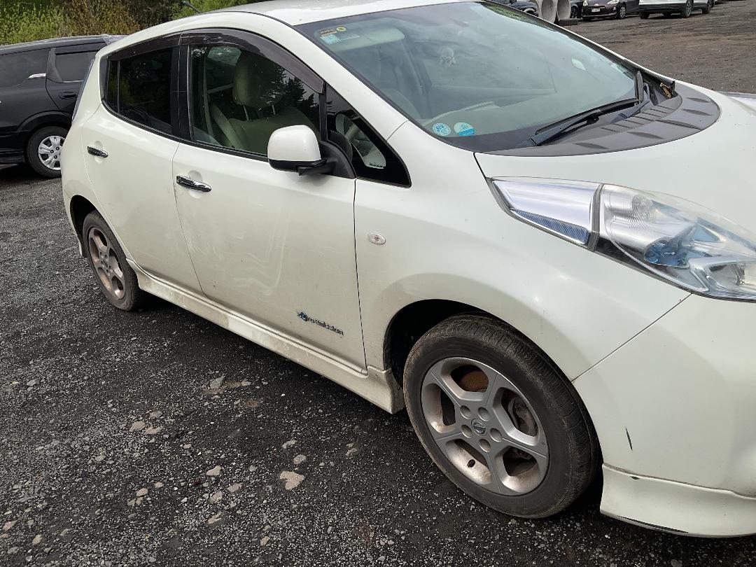 Photo '2' of Nissan Leaf