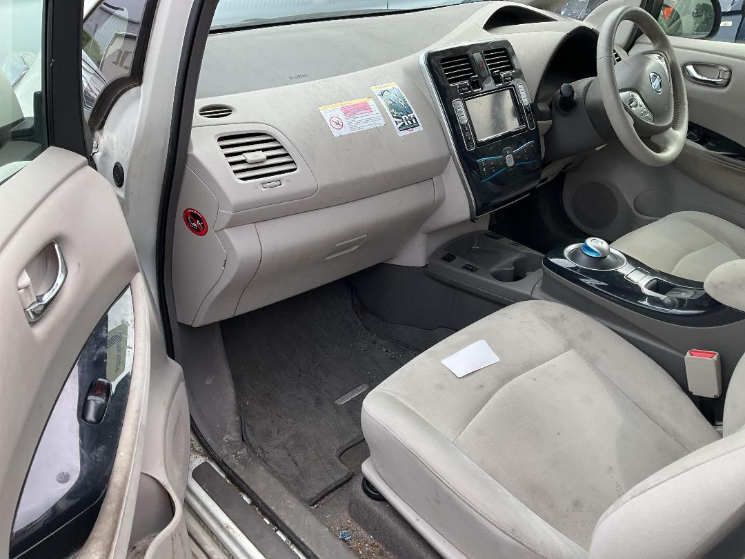 Photo '11' of Nissan Leaf