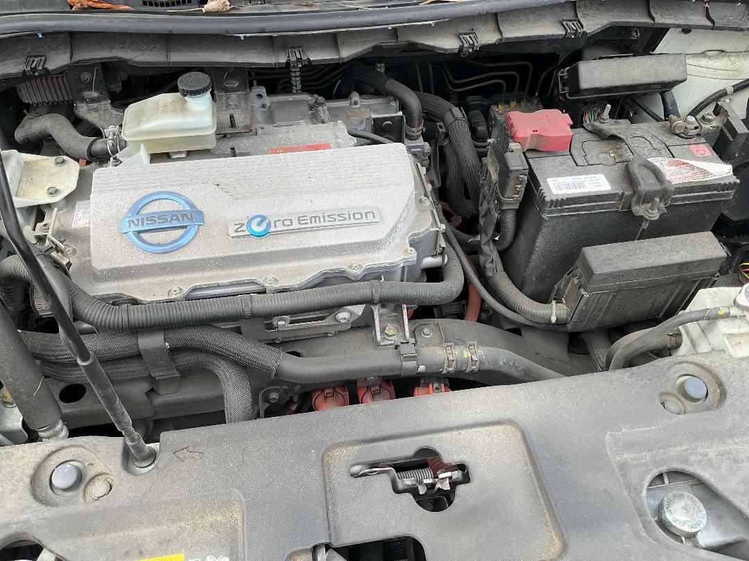 Photo '12' of Nissan Leaf