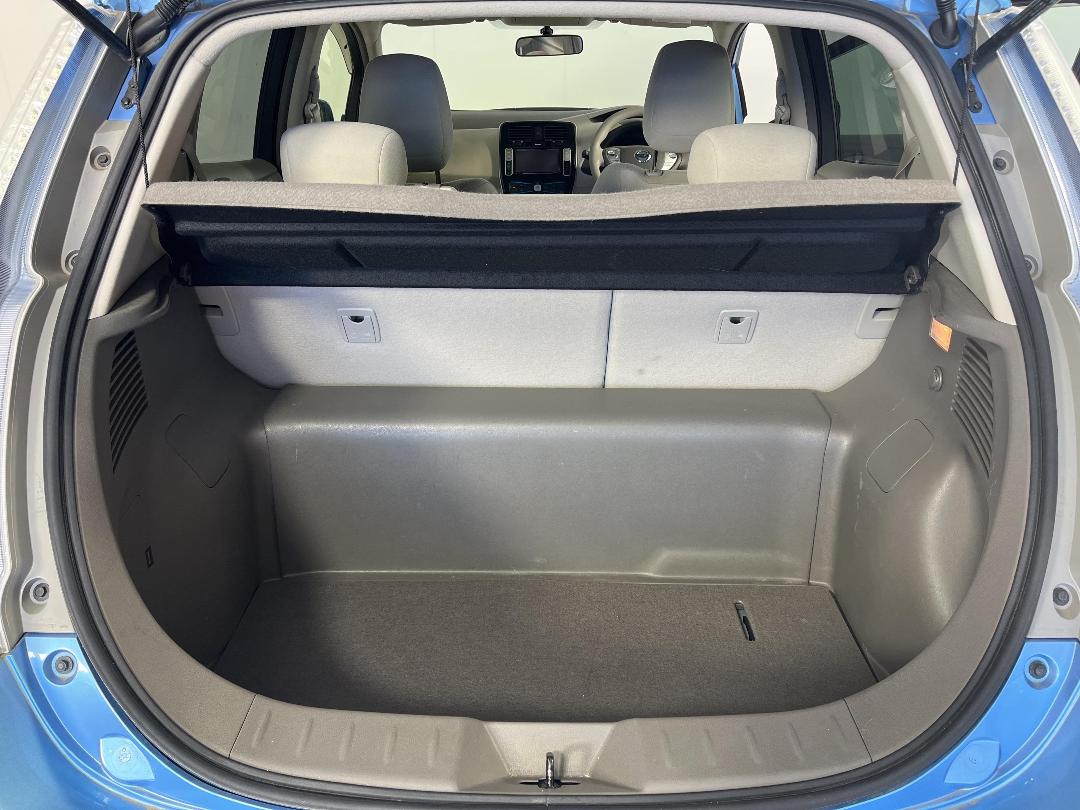 Photo '14' of Nissan Leaf