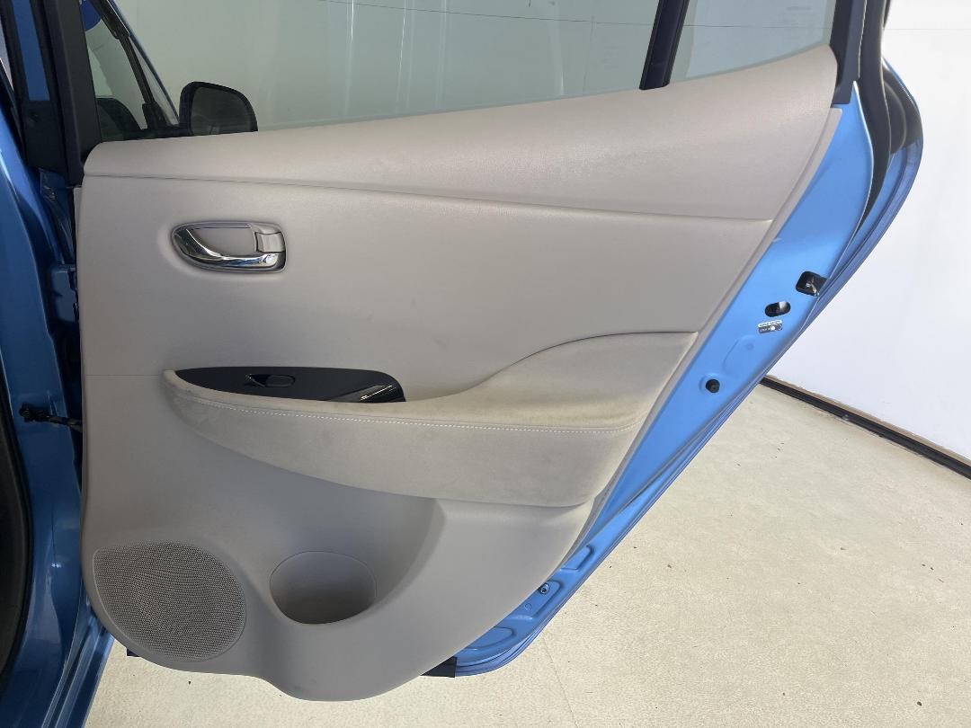 Photo '19' of Nissan Leaf