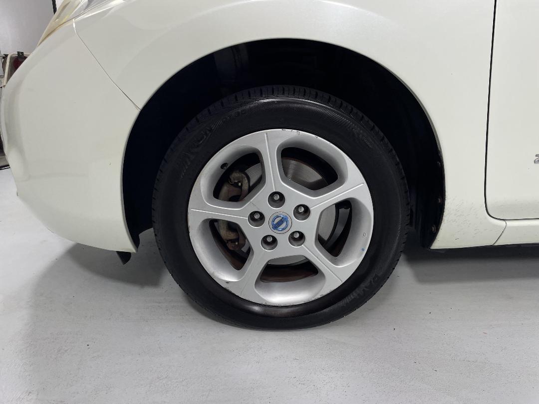 Photo '8' of Nissan Leaf Zero Emission