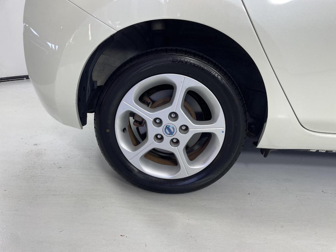 Photo '10' of Nissan Leaf Zero Emission