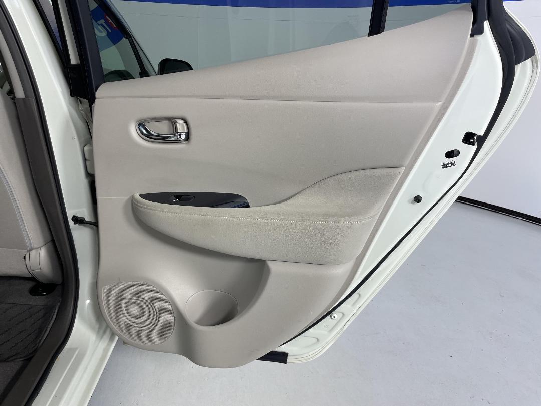 Photo '17' of Nissan Leaf Zero Emission