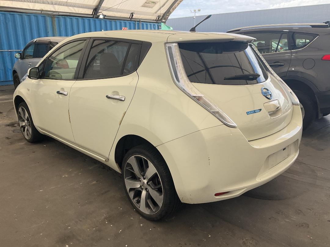 Photo '4' of Nissan Leaf