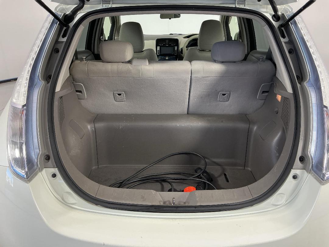 Photo '14' of Nissan Leaf