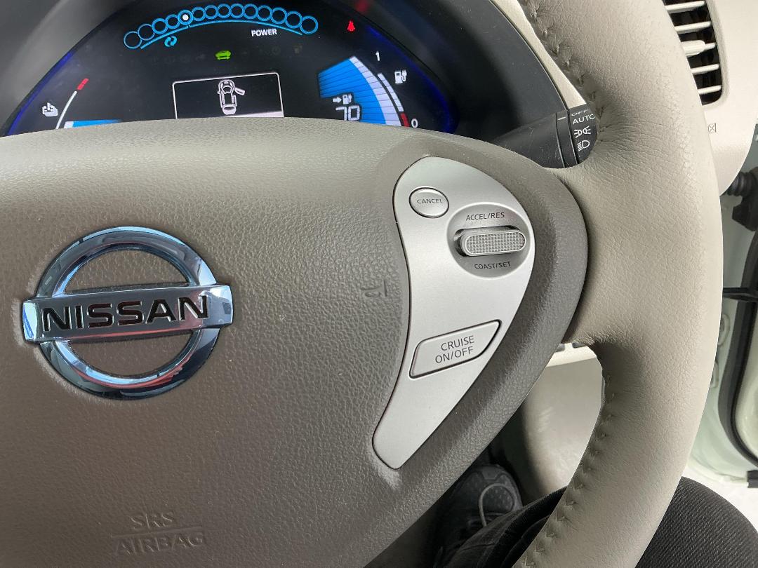 Photo '25' of Nissan Leaf