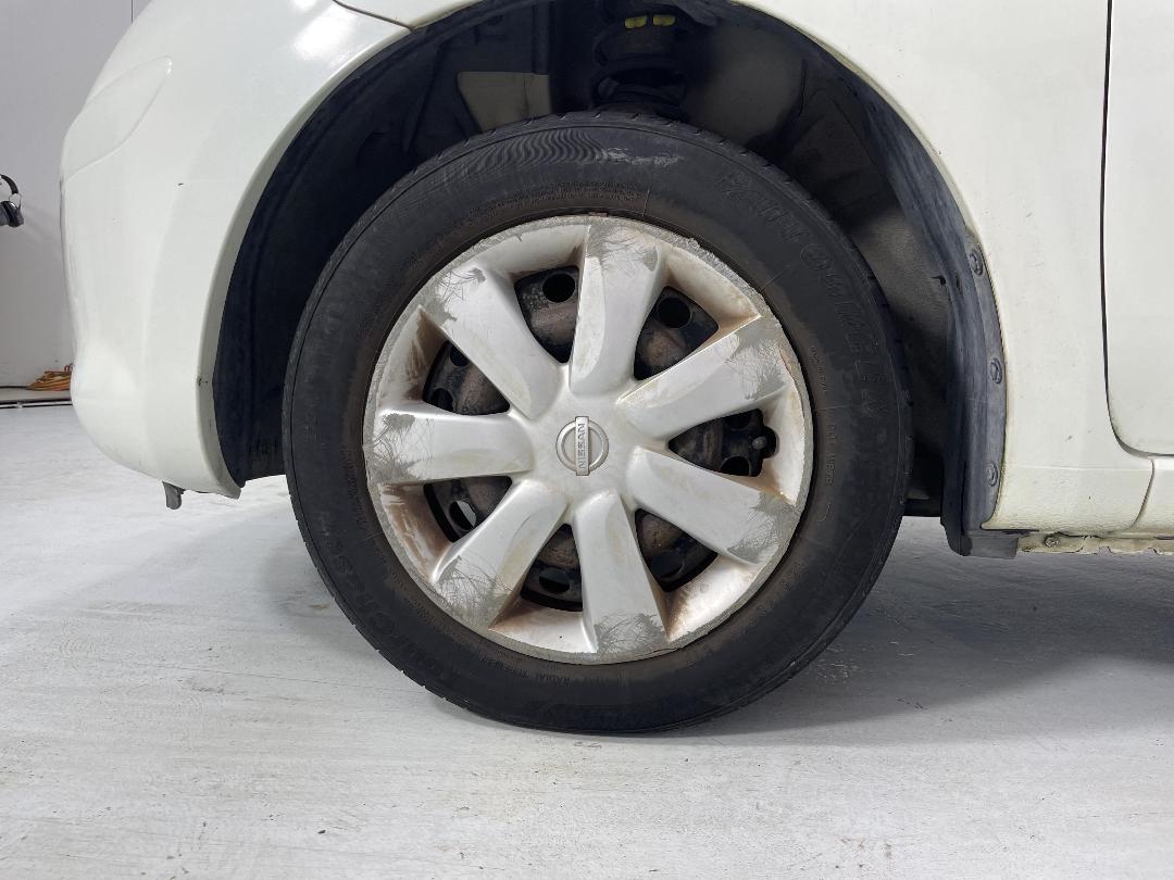 Photo '10' of Nissan March