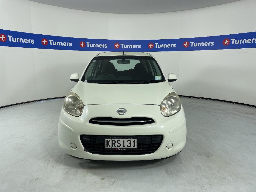 Photo '2' of Nissan March