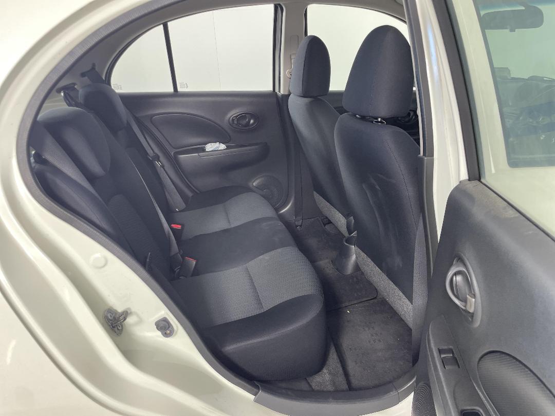 Photo '20' of Nissan March