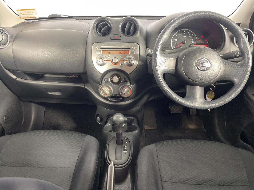 Photo '18' of Nissan March