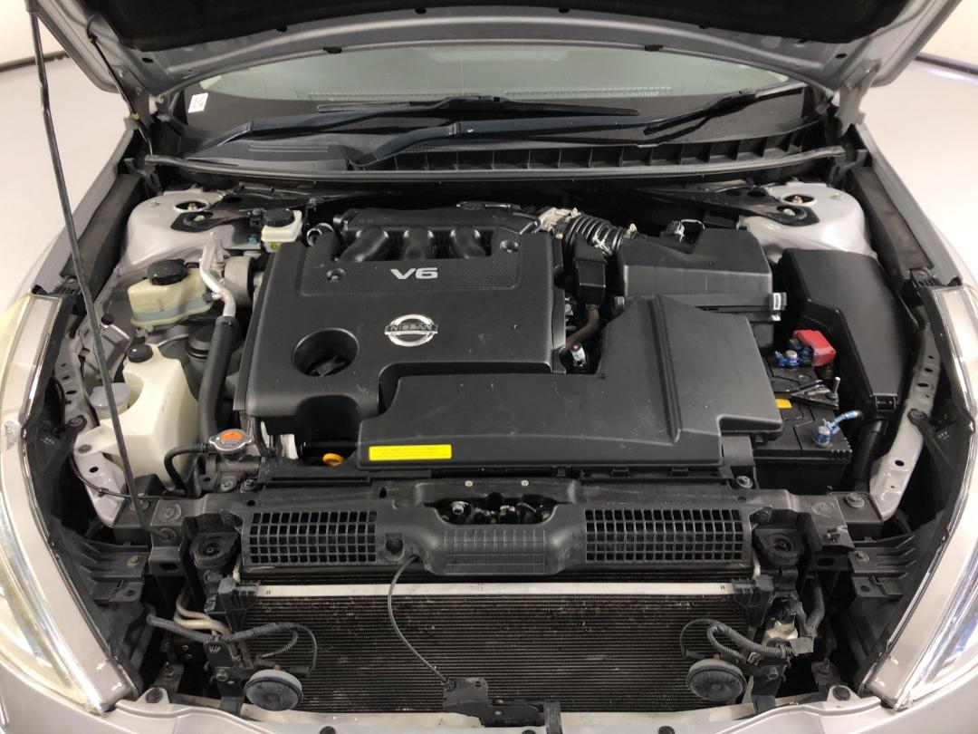 Photo '13' of Nissan Maxima Photo '13' of Nissan Maxima