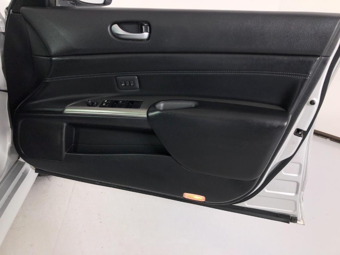 Photo '15' of Nissan Maxima Photo '15' of Nissan Maxima