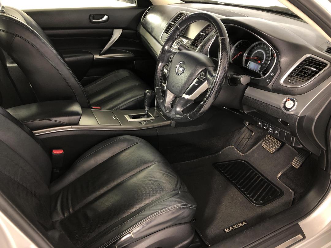 Photo '16' of Nissan Maxima Photo '16' of Nissan Maxima