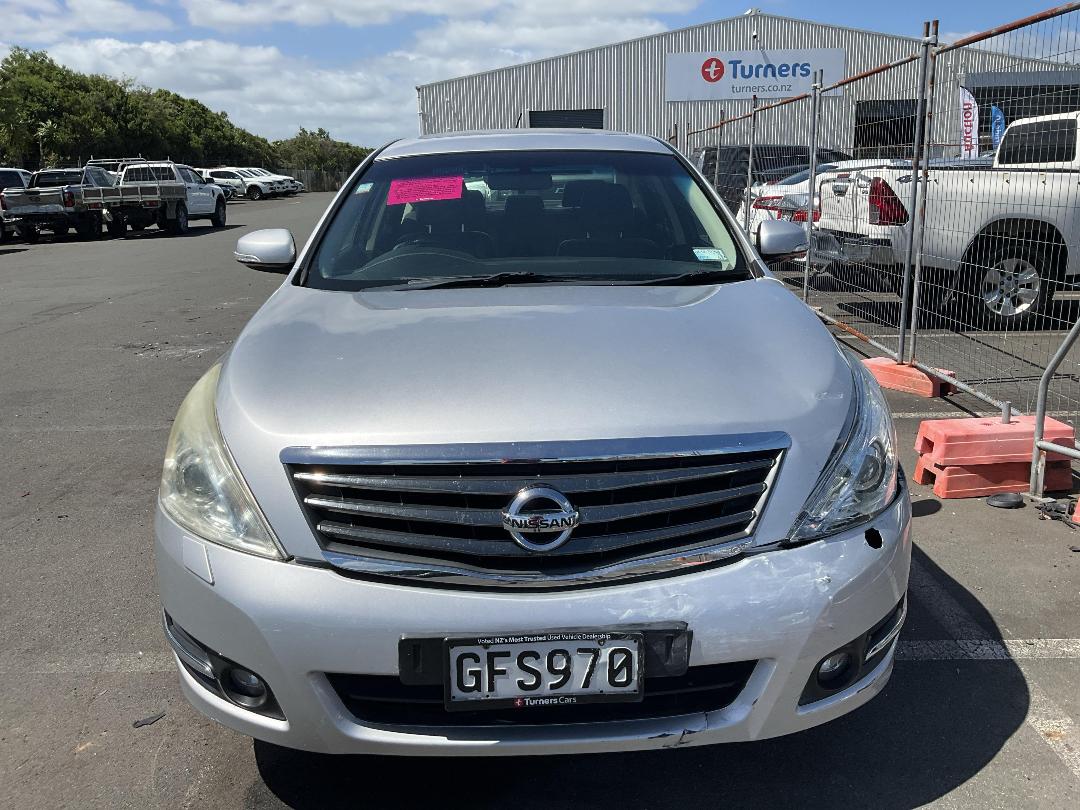 Photo '2' of Nissan Maxima 350L