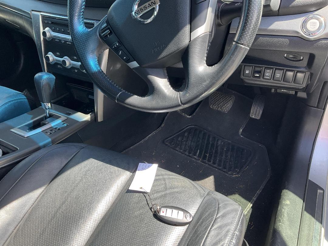 Photo '9' of Nissan Maxima 350L