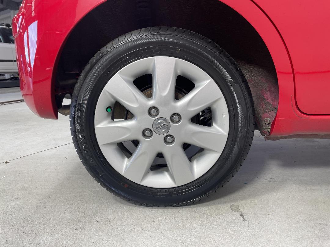 Photo '12' of Nissan Micra