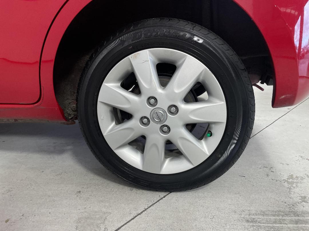 Photo '11' of Nissan Micra