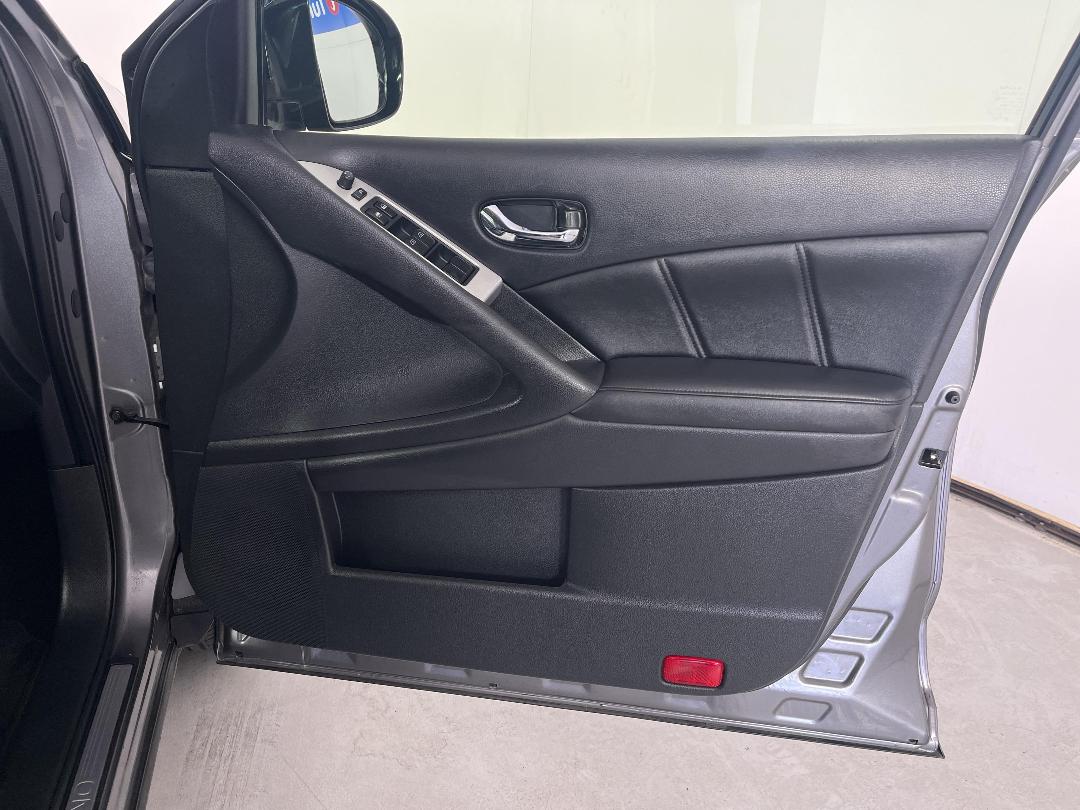 Photo '15' of Nissan Murano