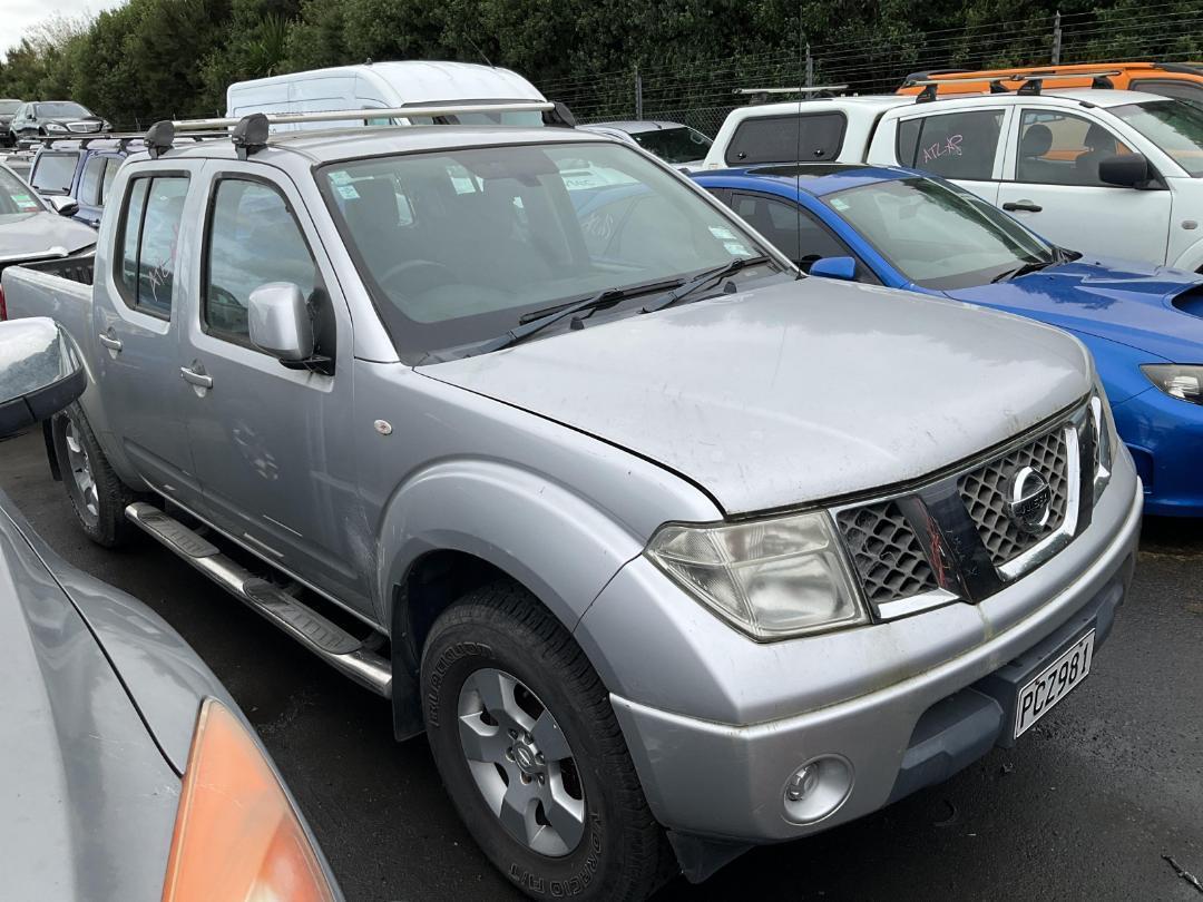 nissan navara hamilton