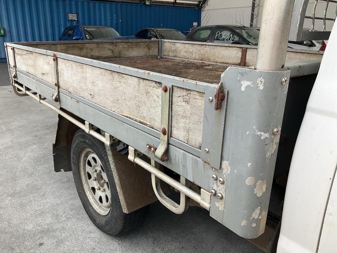 Photo '12' of Nissan Navara DX S/C