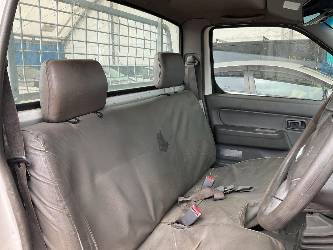 Photo '17' of Nissan Navara DX S/C